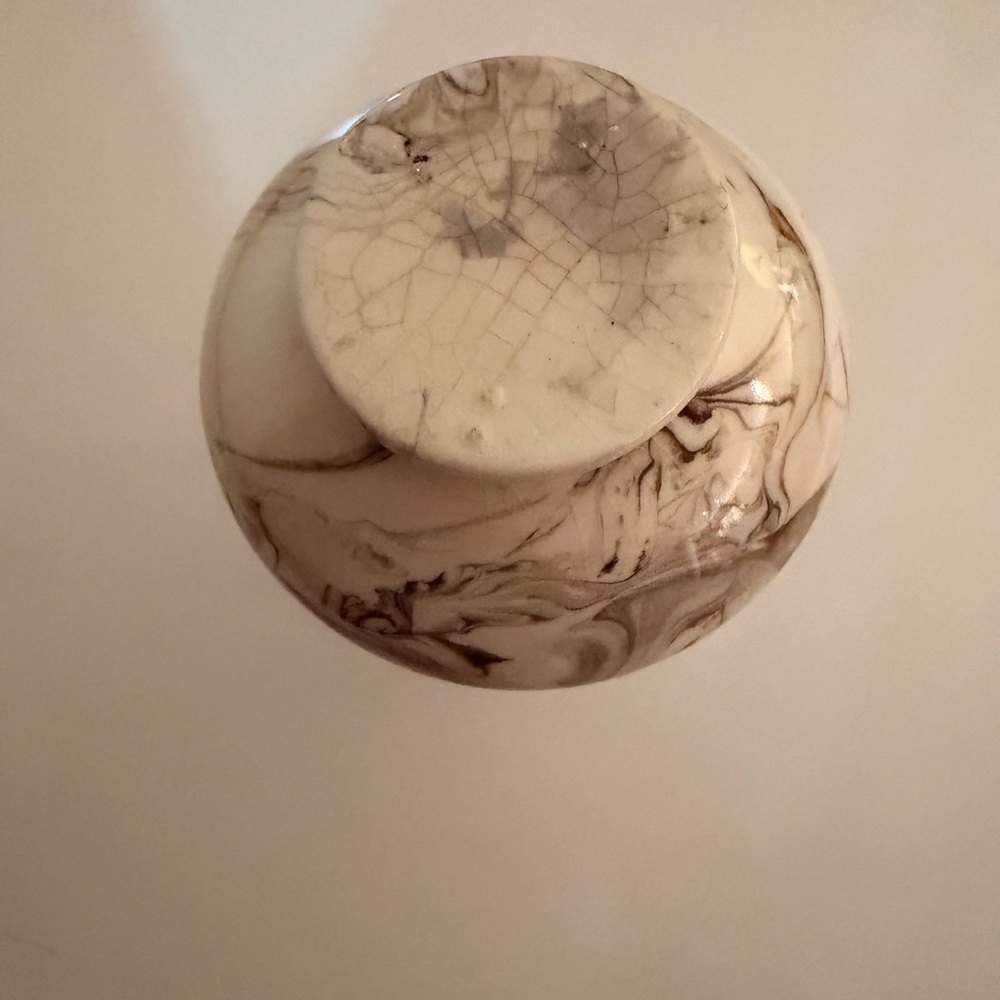 Marble Patterned Ceramic Vase - Picture 3 of 5
